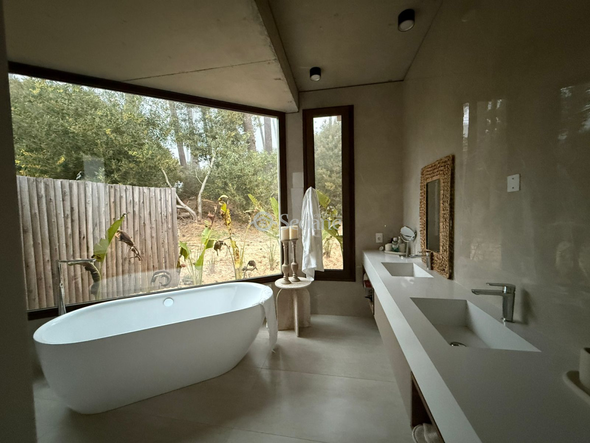 Casa ID.512 - Excepcional residencia en Barrio Privado Reserva Montoya