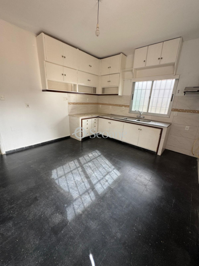 Casa ID.118 - Al Frente, Estufa A Leña Y Parrillero, Espacio Para Auto