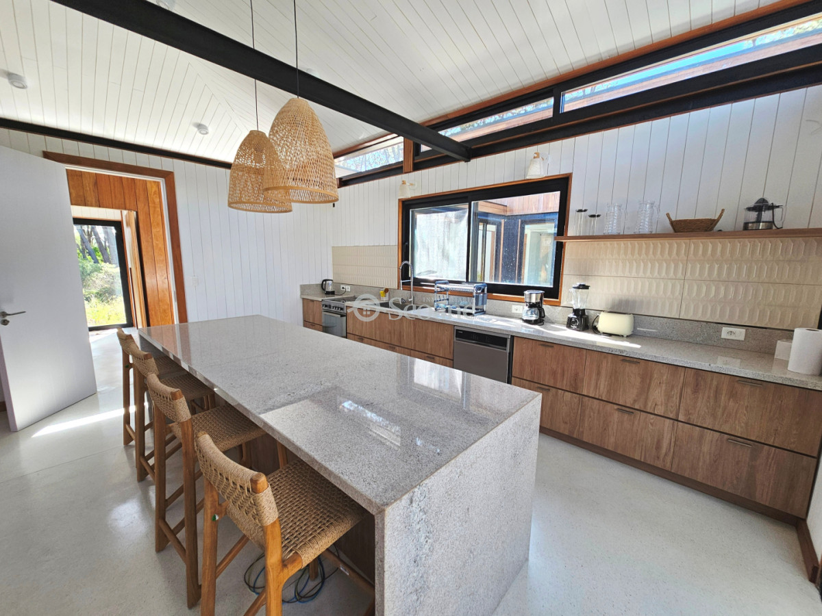 Casa ID.553 - Barrio Privado Reserva Montoya  - Amplia Area Social, piscina, mucho verde