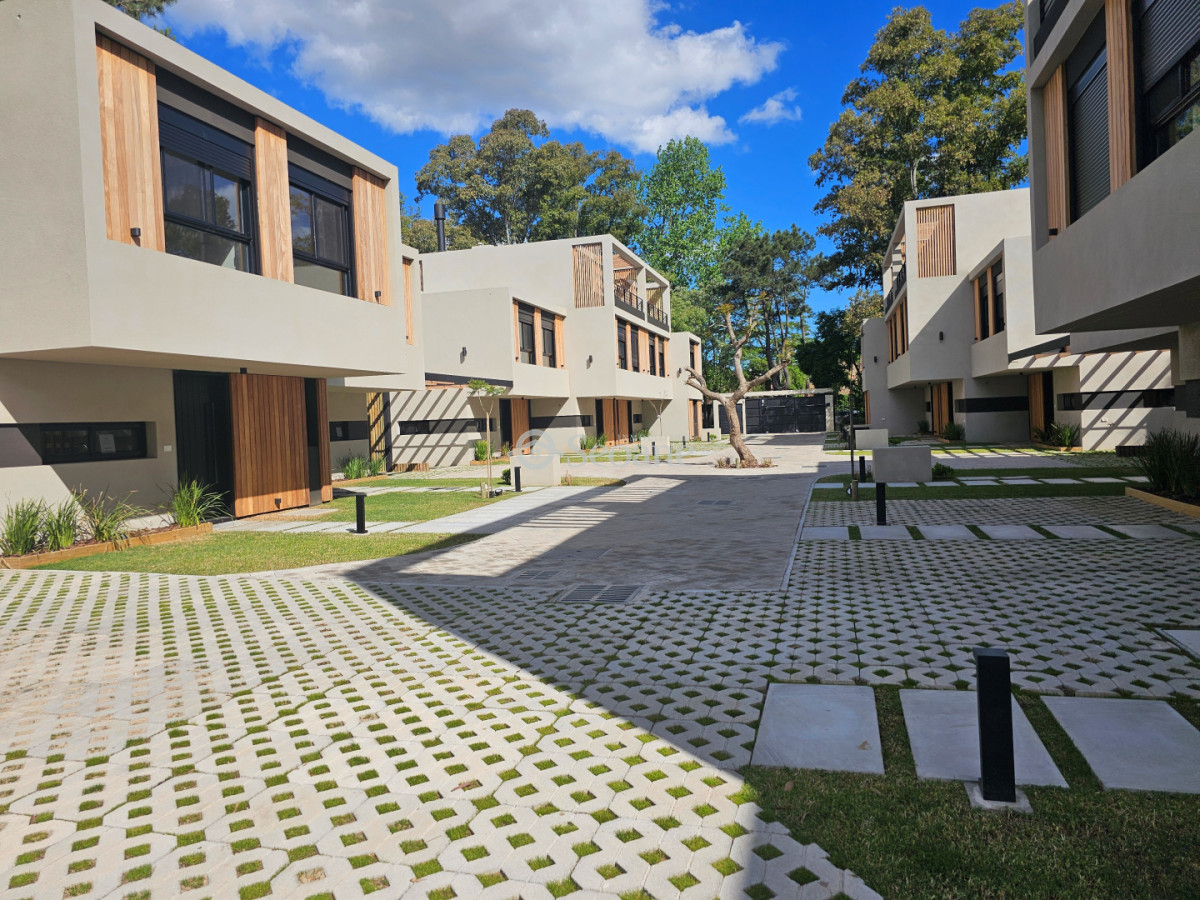 Casa ID.536 - Jardines de Areco - Housing Jardines de Carrasco