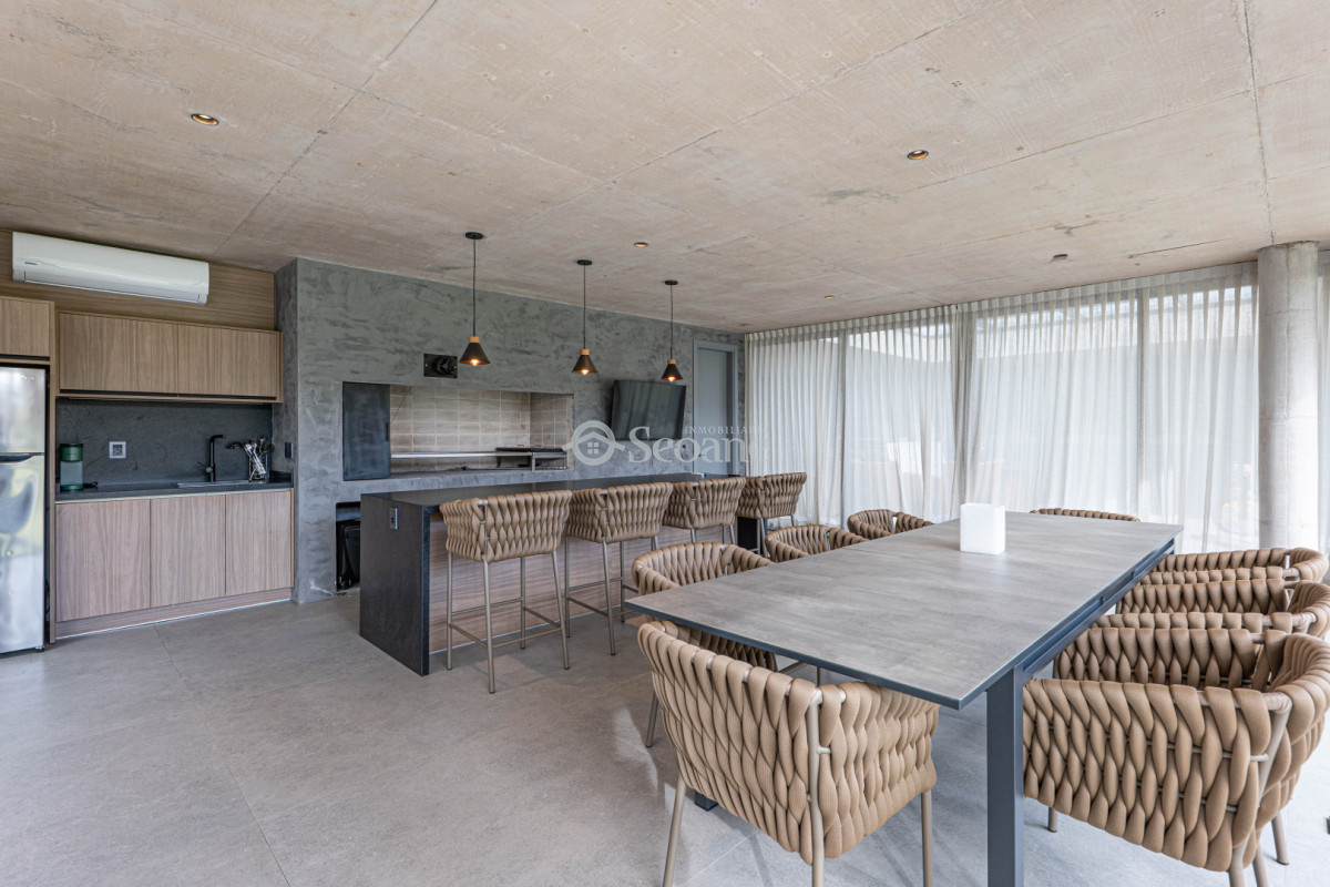 Casa ID.548 - Excepcional Residencia en Barrio Privado Reserva Montoya