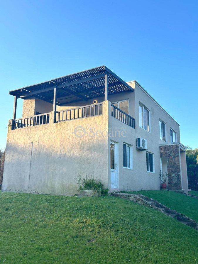 Casa ID.542 - Impecable a 4 cuadras del Mar - Enero disponible - 3 y servicio