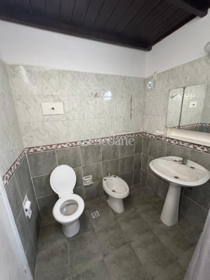 Casa ID.118 - Al Frente, Estufa A Leña Y Parrillero, Espacio Para Auto