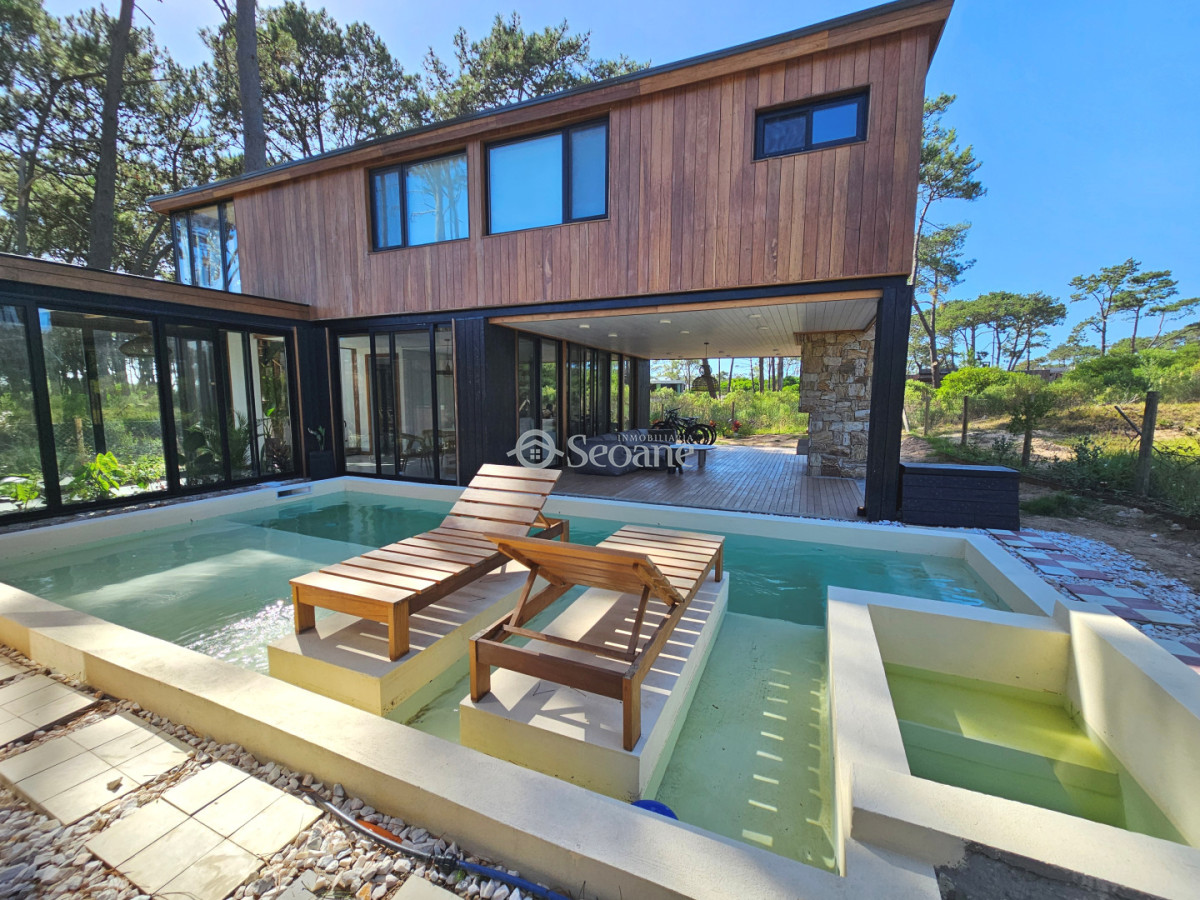 Casa ID.553 - Barrio Privado Reserva Montoya  - Amplia Area Social, piscina, mucho verde