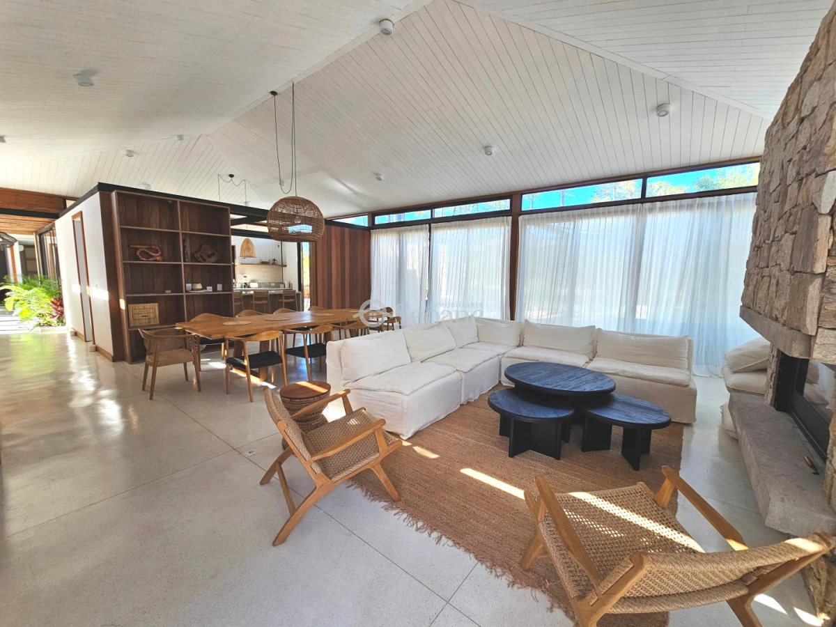 Casa ID.553 - Barrio Privado Reserva Montoya  - Amplia Area Social, 4 dormitorios,piscina