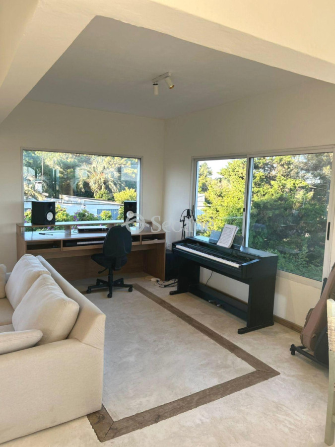 Casa ID.542 - Impecable a 4 cuadras del Mar - Enero disponible - 3 y servicio