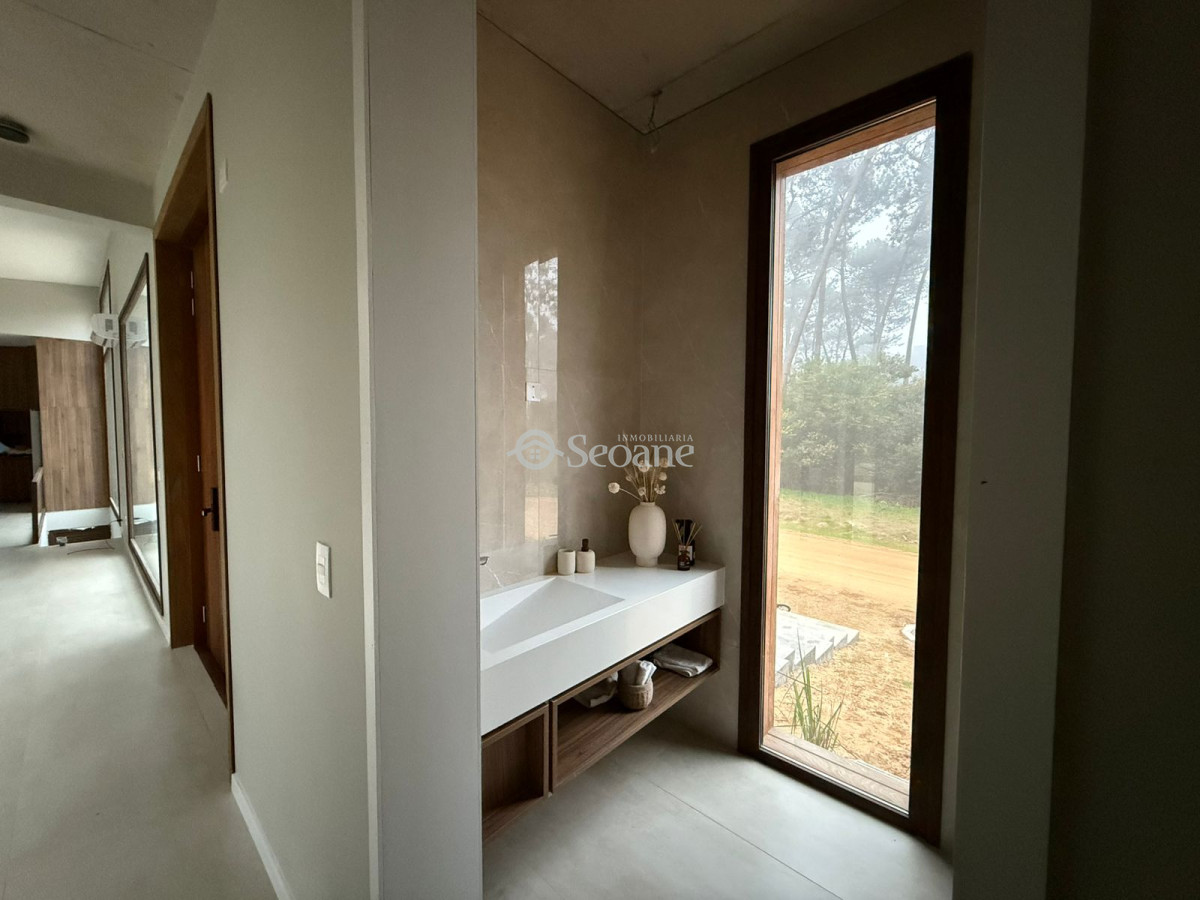 Casa ID.512 - Excepcional residencia en Barrio Privado Reserva Montoya