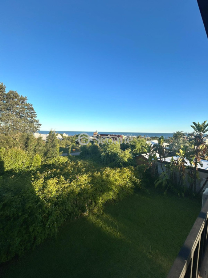 Casa ID.542 - Impecable a 4 cuadras del Mar - Enero disponible - 3 y servicio