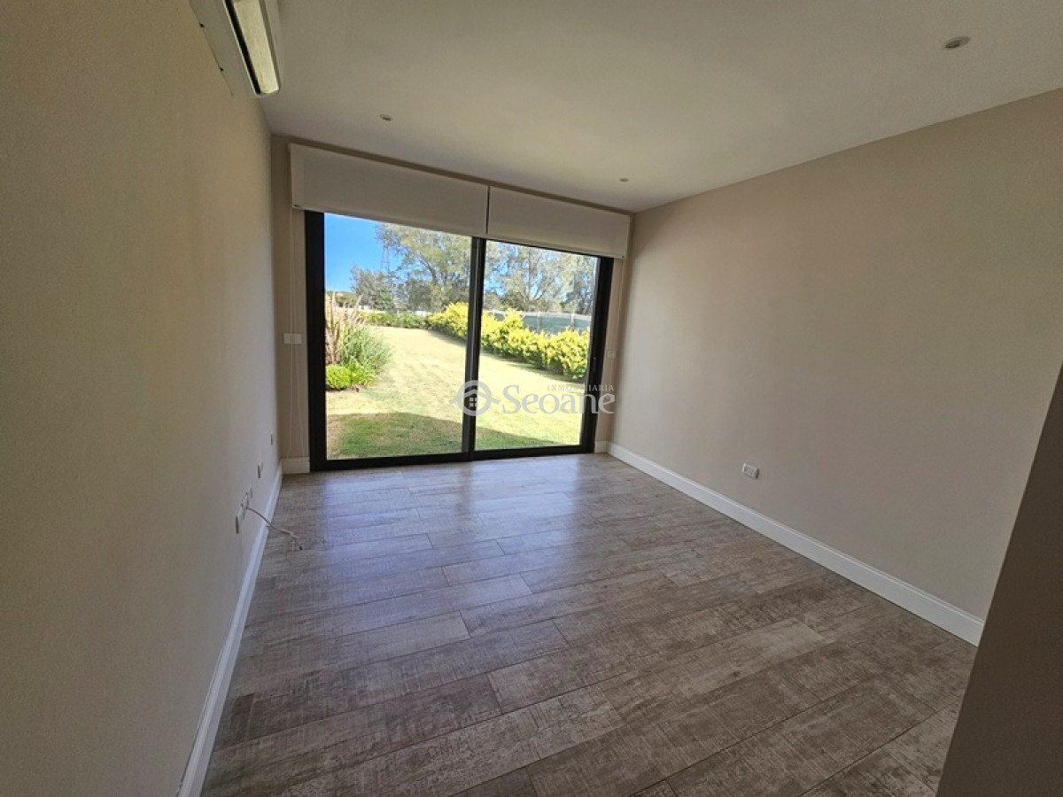 Casa ID.221 - Tahona, Exclusiva - Líneas Modernas - Gran Calidad En Construcción