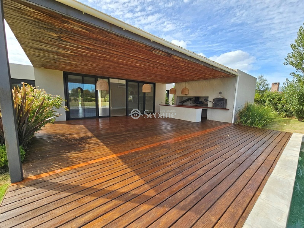 Casa ID.221 - Tahona, Exclusiva - Líneas Modernas - Gran Calidad En Construcción