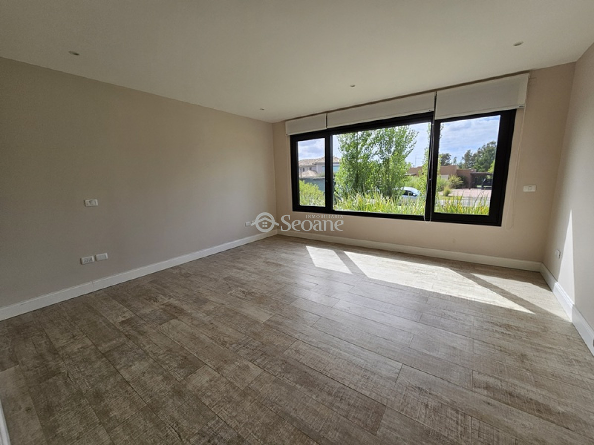 Casa ID.221 - Tahona, Exclusiva - Líneas Modernas - Gran Calidad En Construcción