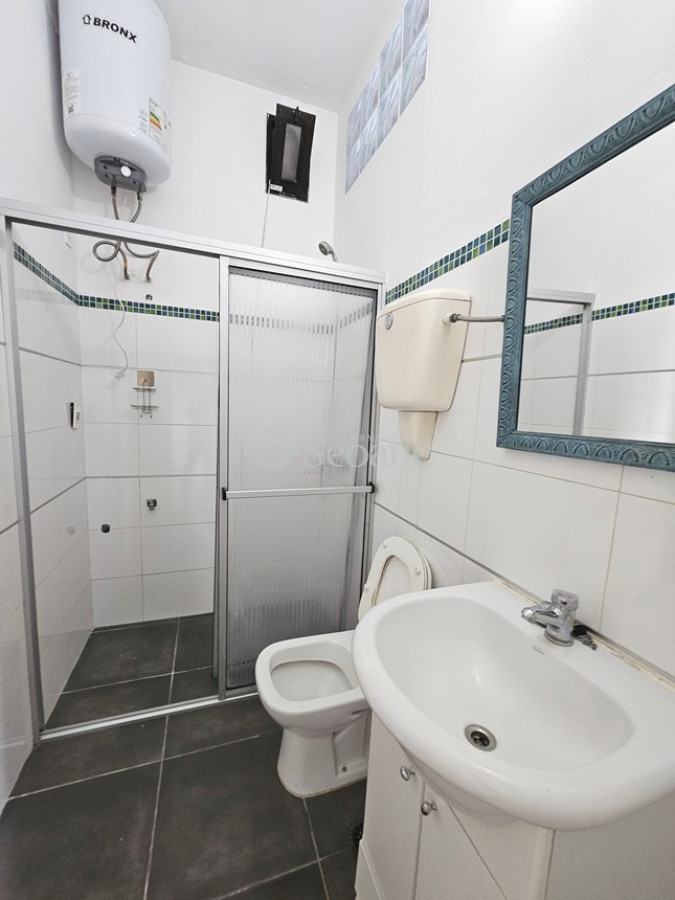 Casa ID.375 - Padrón único - Reciclada, Amplia Terraza Con Parrillero  - Lamas Y Libertad