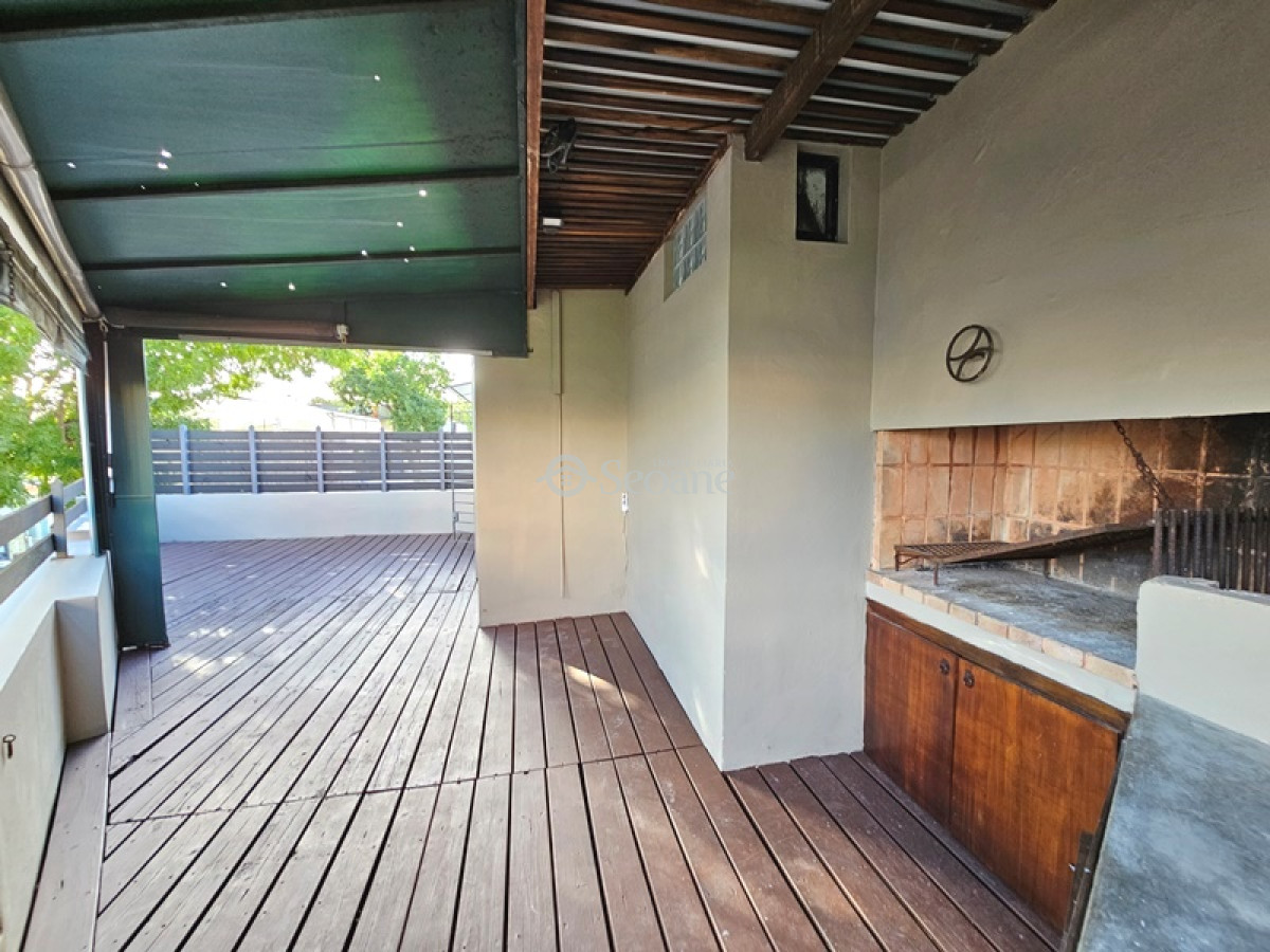 Casa ID.375 - Padrón único - Reciclada, Amplia Terraza Con Parrillero  - Lamas Y Libertad