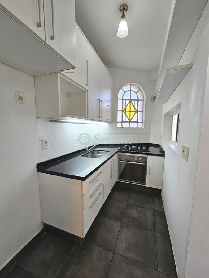 Casa ID.375 - Padrón único - Reciclada, Amplia Terraza Con Parrillero  - Lamas Y Libertad