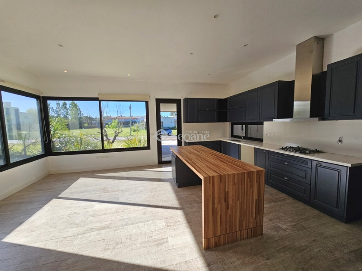 Casa ID.495 - Viñedos De La Tahona - Excelente Ubicación, Una Planta, Piscina