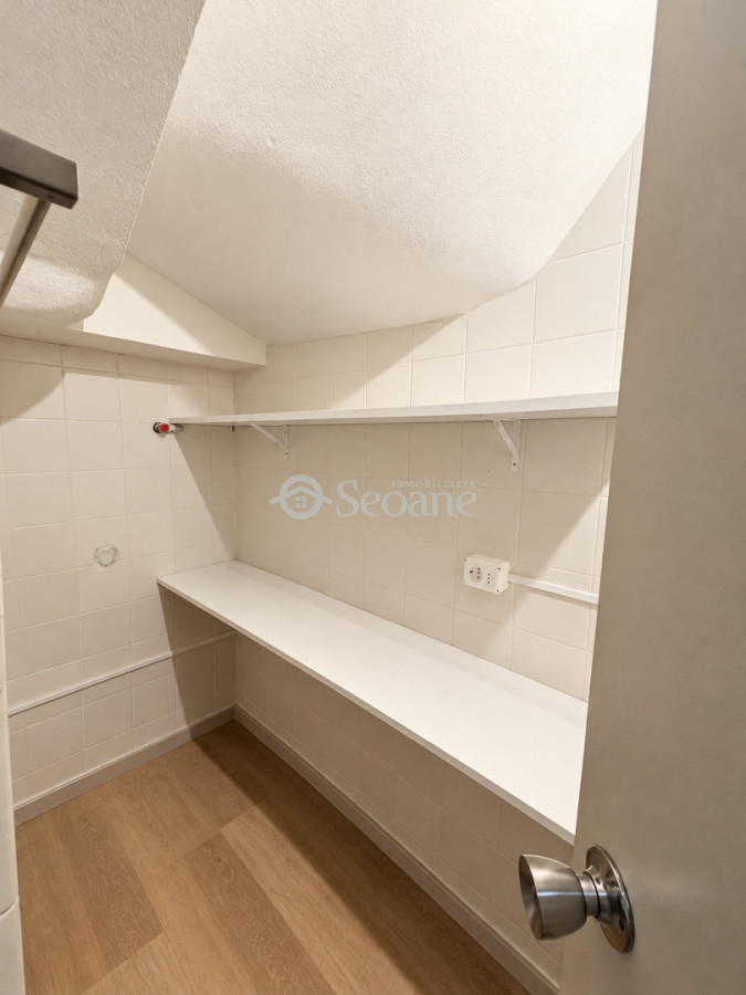 Local Comercial ID.631 - Berro casi Bvar España, a la calle, totalmente reciclado
