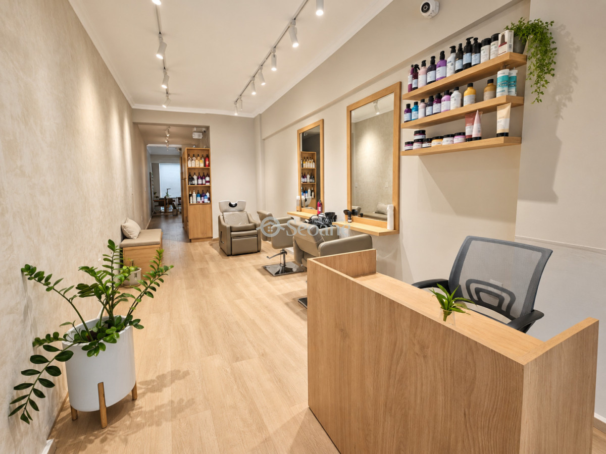 Local Comercial ID.631 - Berro casi Bvar España, a la calle, totalmente reciclado