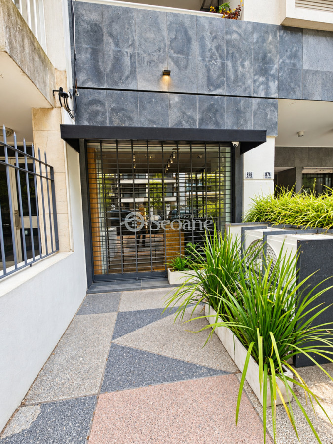 Local Comercial ID.631 - Berro casi Bvar España, a la calle, totalmente reciclado