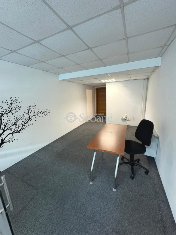 Oficina ID.158 - Imperium Building, Cochera Doble, amoblado con aire