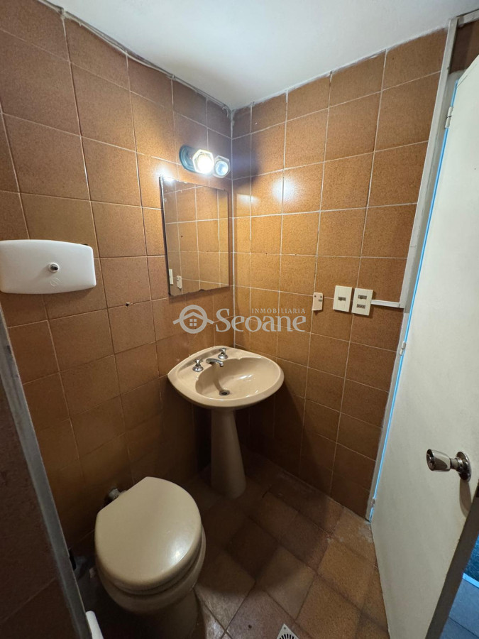 Oficina ID.132 - Luminosa, Impecable, 3 Ambientes Y Baño 