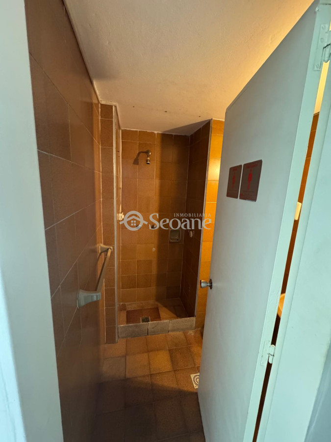 Oficina ID.132 - Luminosa, Impecable, 3 Ambientes Y Baño 