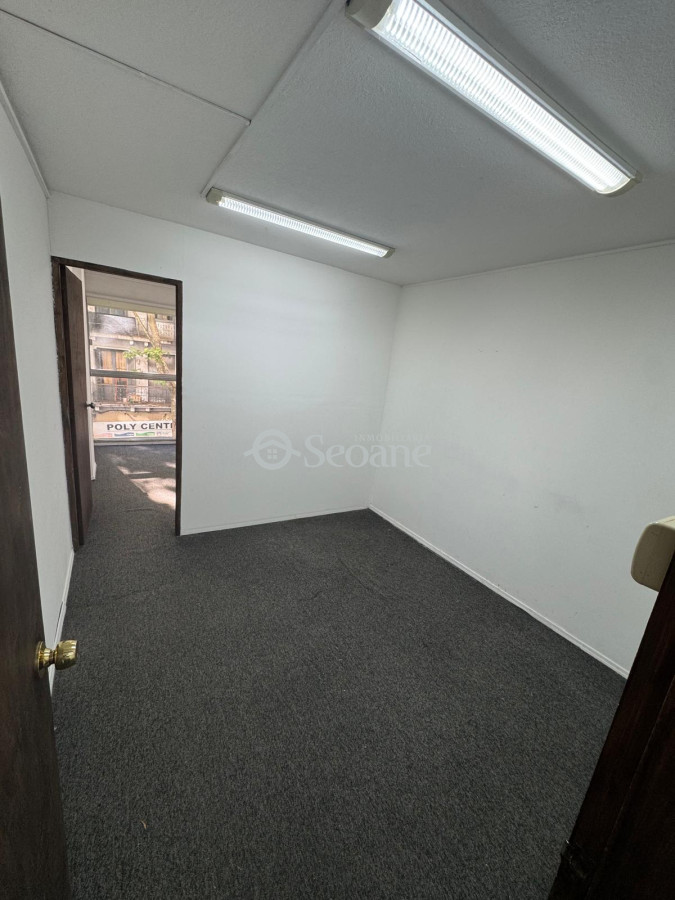 Oficina ID.132 - Luminosa, Impecable, 3 Ambientes Y Baño 