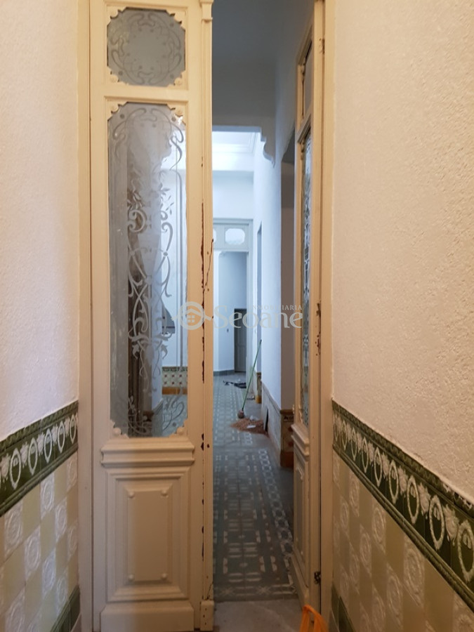 Oficina ID.167 - Chaná Y Jackson - 6 Ambientes, 2 Baños Y Cocina para actualizar