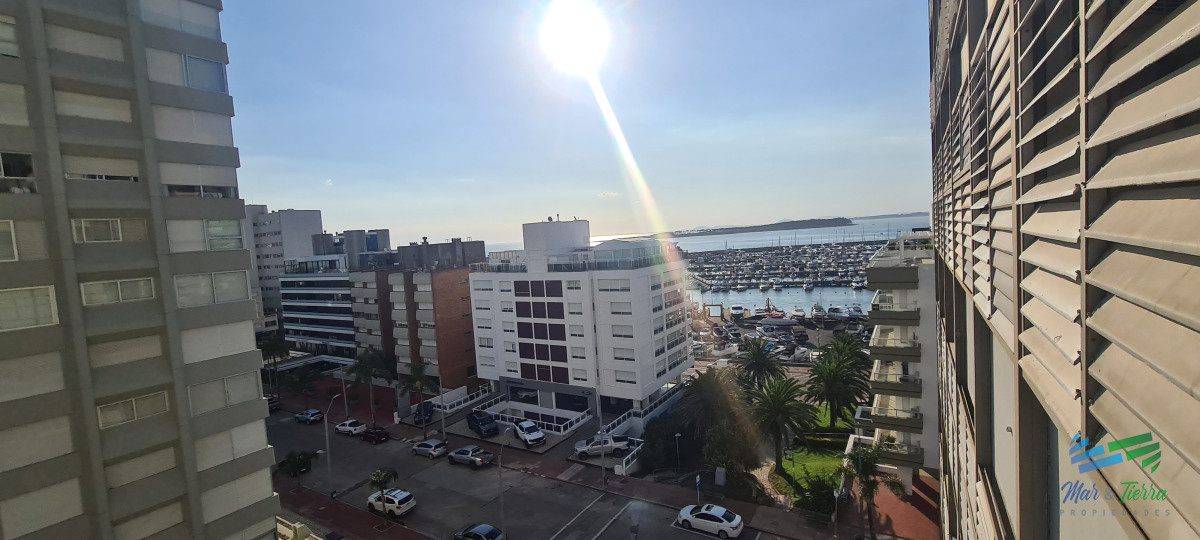 Apartamento ID.5106 - En venta apartamento 2 dormitorios en Peninsula, Punta del Este