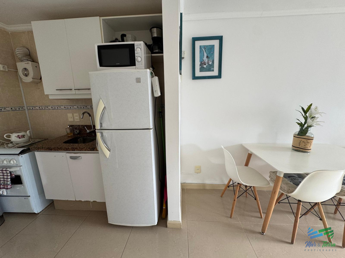 Apartamento ID.5577 - En venta apartamento 1 dormitorio con servicios en Peninsula, Punta del Este
