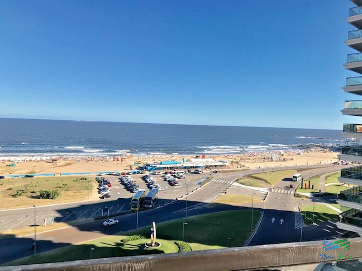 Apartamento ID.3591 - Apartamento 3 dormitorios, en primera línea, Punta del Este