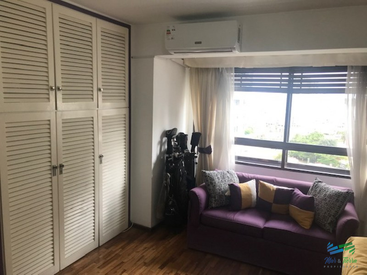 Apartamento ID.3591 - Apartamento 3 dormitorios, en primera línea, Punta del Este