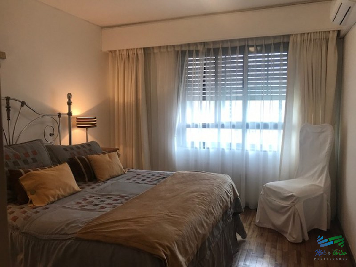 Apartamento ID.3591 - Apartamento 3 dormitorios, en primera línea, Punta del Este
