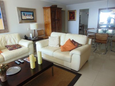 Apartamento en venta a metros del Puerto de punta del este
