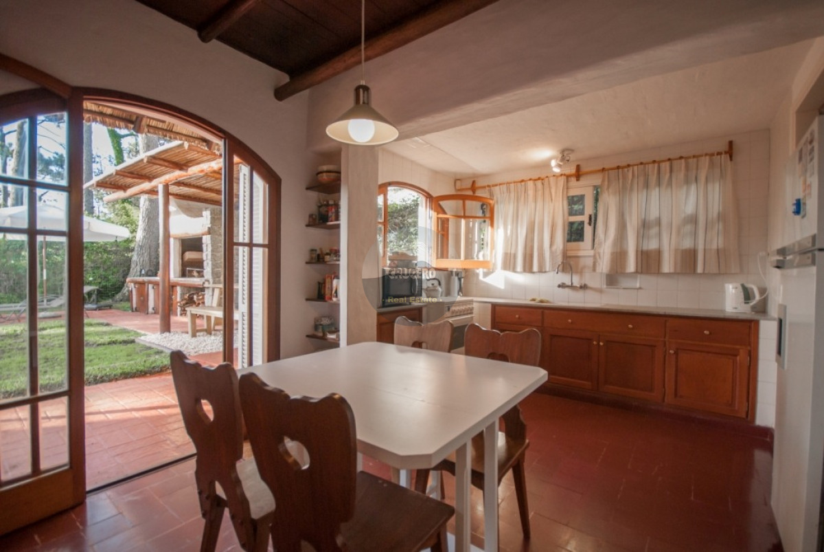 Casa ID.5914 - CASA EN ALQUILER EN PINARES 4 DORMITORIOS 