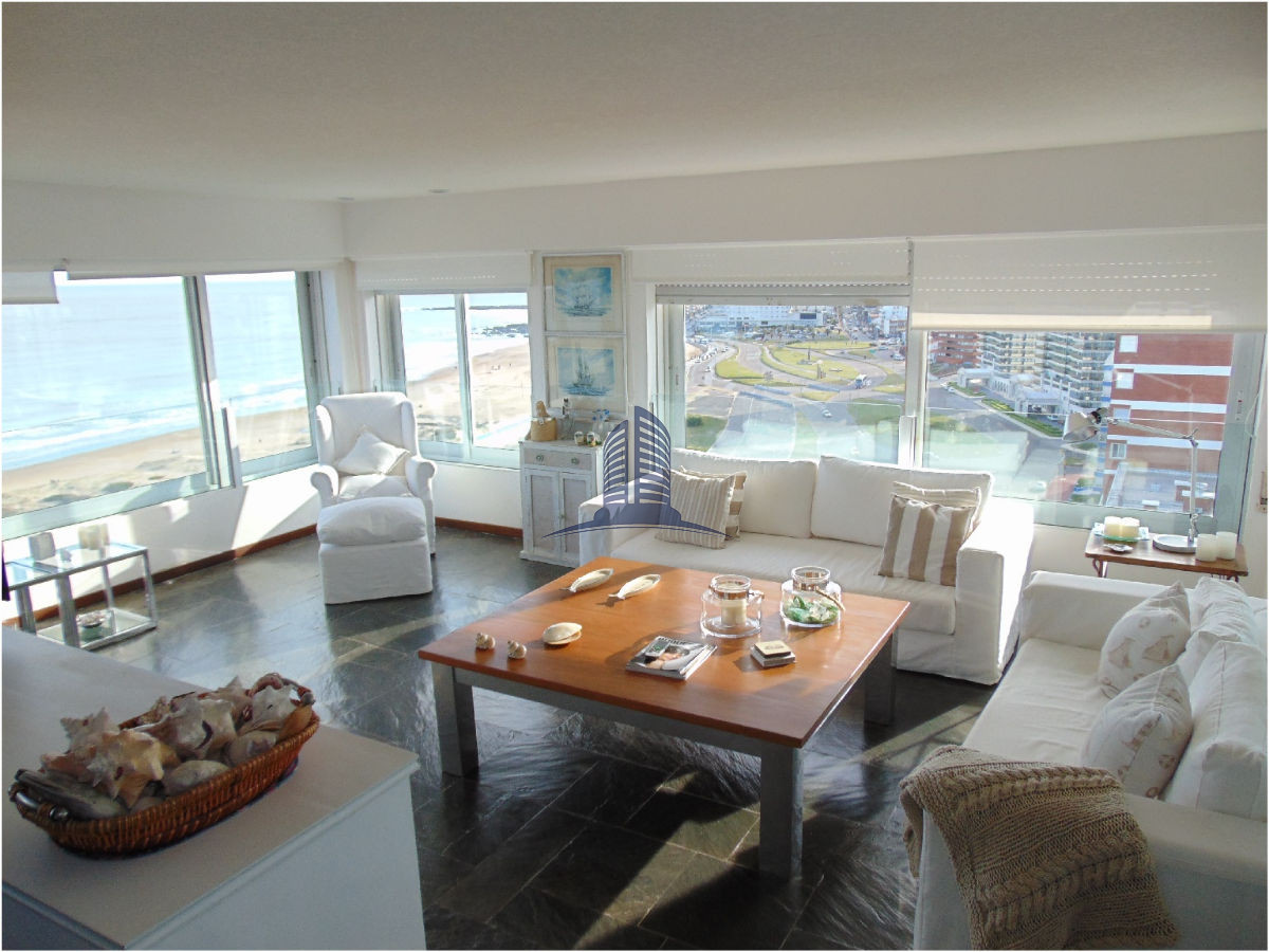 apartamento en alquiler en primera linea