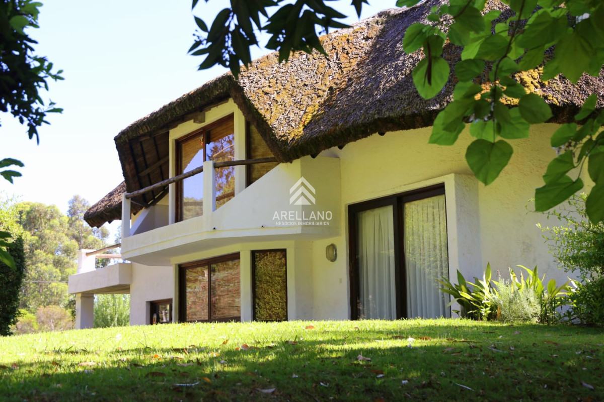 Casa ID.5319 - Venta Casa 3 dormitorios 