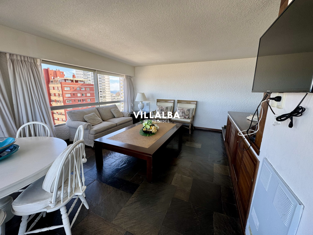 Apartamento ID.3522 - Hermosa unidad en venta en primera línea 