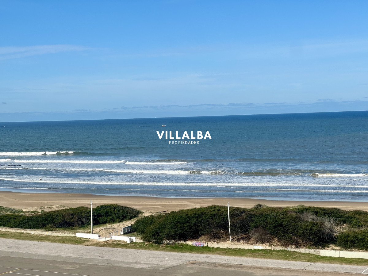 Apartamento ID.3522 - Hermosa unidad en venta en primera línea 