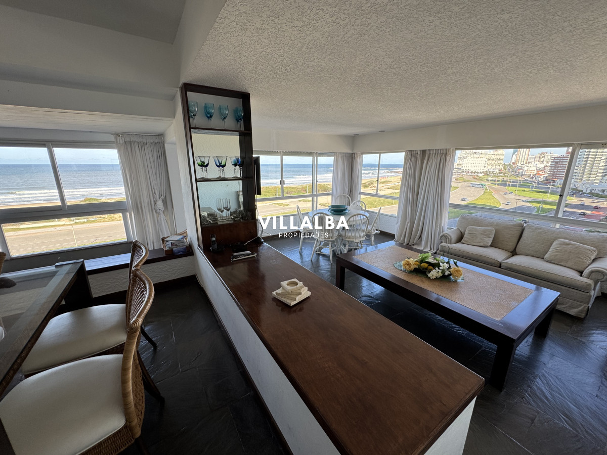 Apartamento ID.3522 - Hermosa unidad en venta en primera línea 