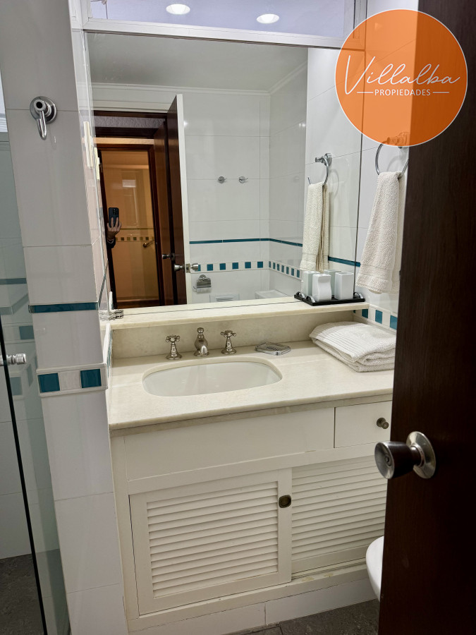Apartamento ID.3522 - Hermosa unidad en venta en primera línea 