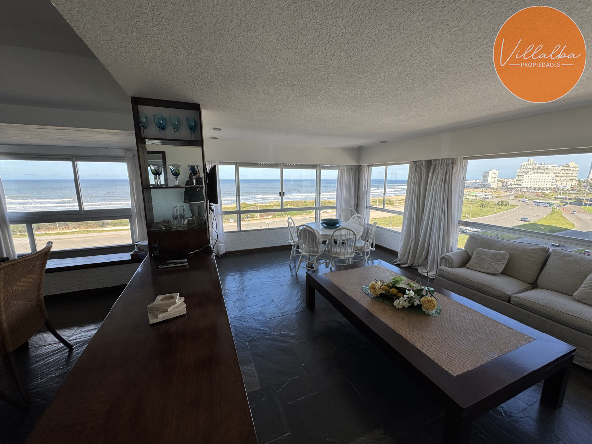 Apartamento ID.3522 - Hermosa unidad en venta en primera línea 