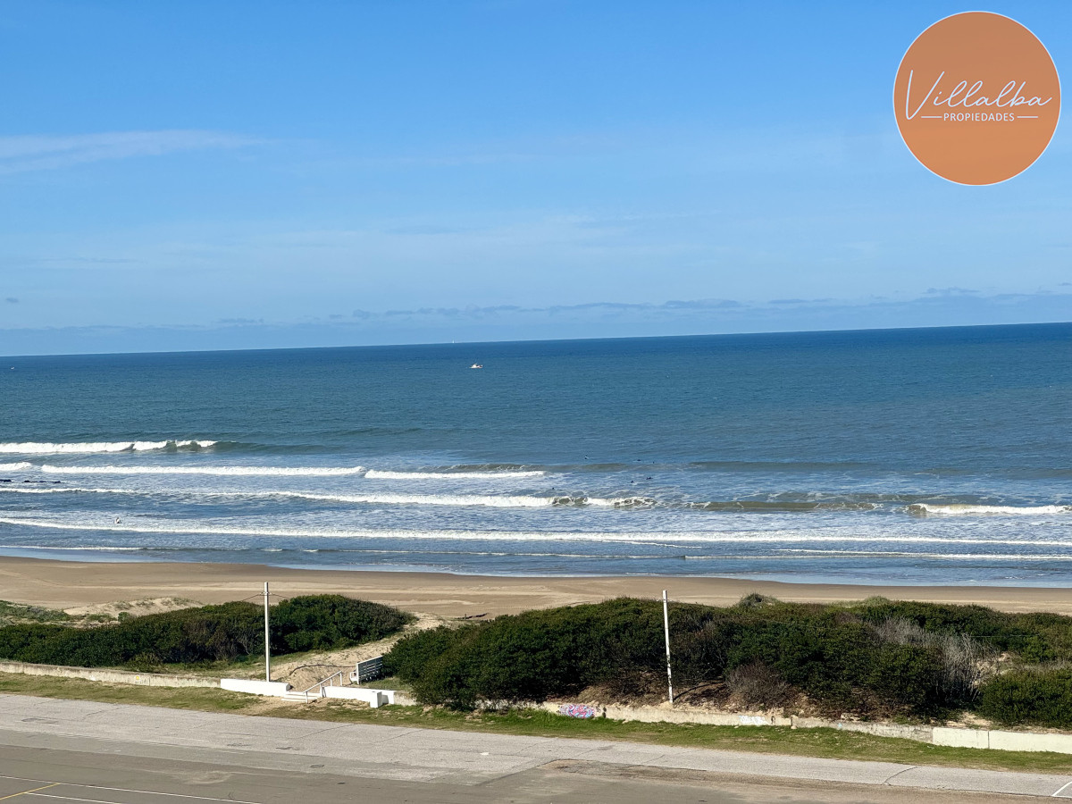 Apartamento ID.3522 - Hermosa unidad en venta en primera línea 