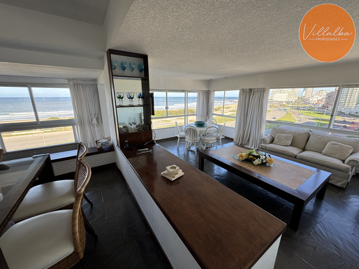 Apartamento ID.3522 - Hermosa unidad en venta en primera línea 