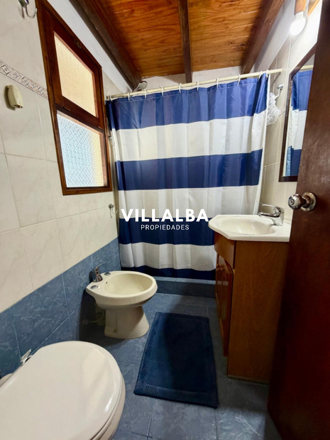 Apartamento ID.4704 - Hermosa casa en venta con piscina en punta del este 