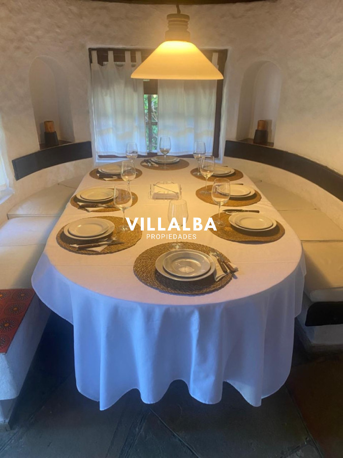 Apartamento ID.4897 - Expléndida casa en venta frente a la laguna 