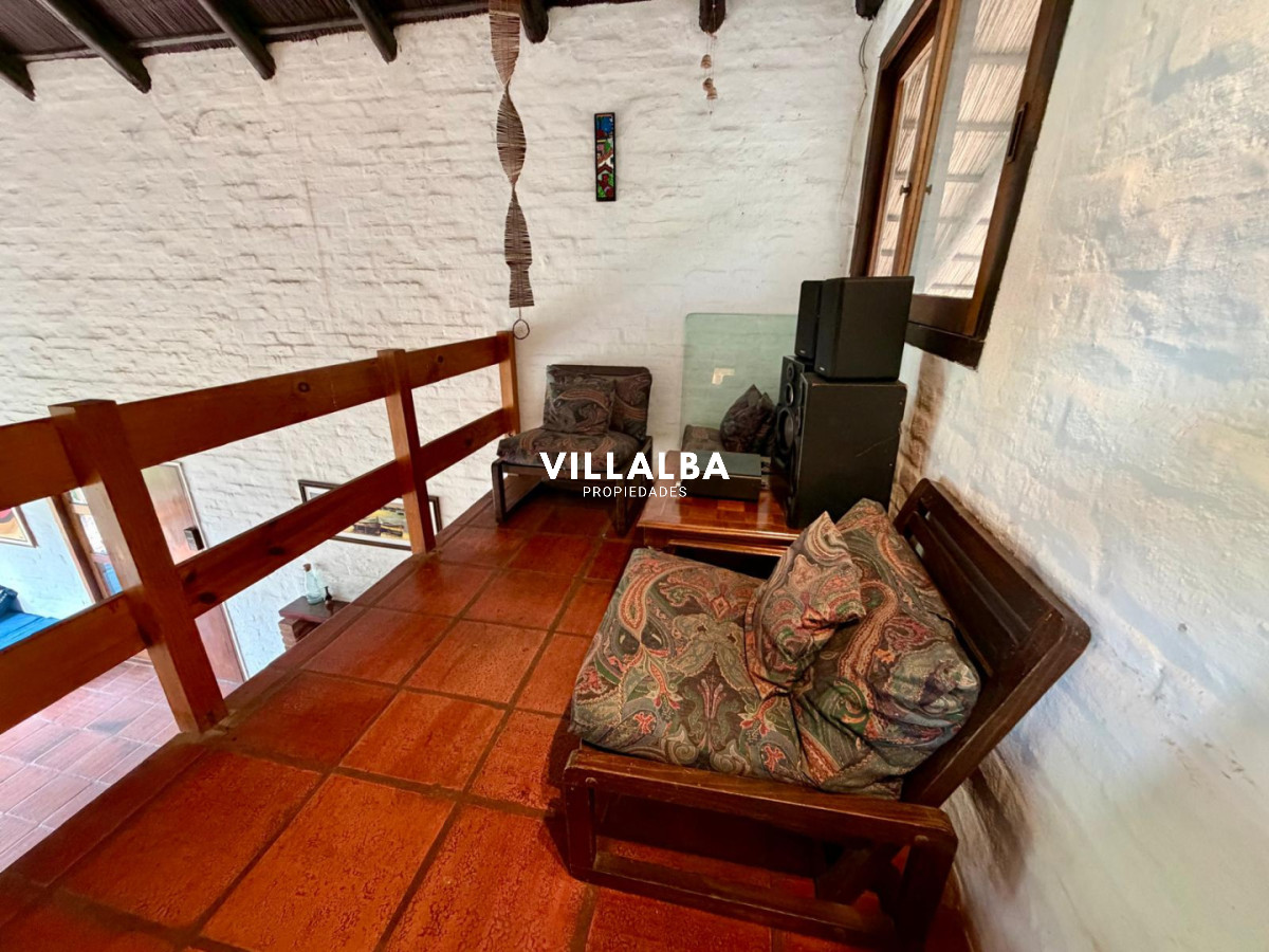 Apartamento ID.4704 - Hermosa casa en venta con piscina en punta del este 
