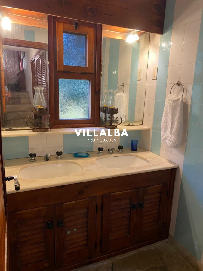 Apartamento ID.4897 - Expléndida casa en venta frente a la laguna 
