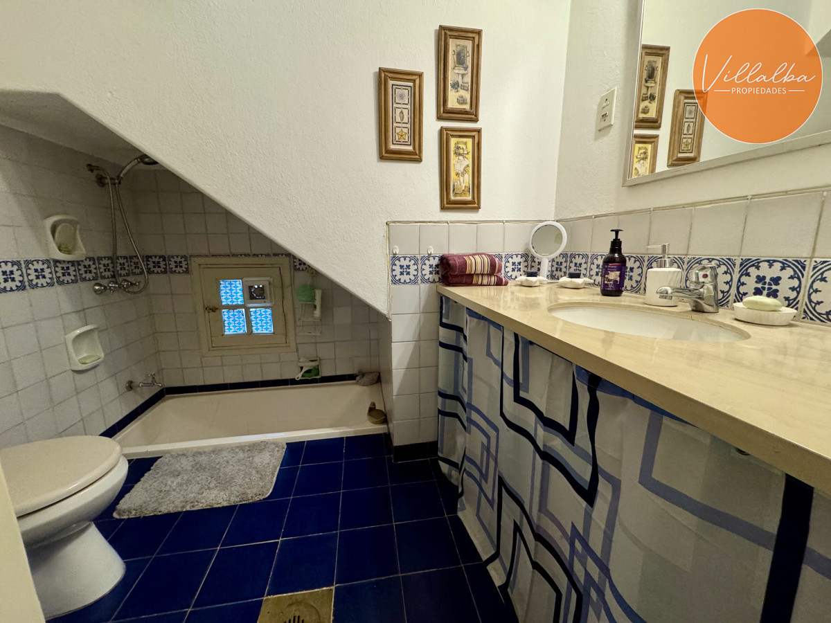 Apartamento ID.3753 - Encantadora casa en venta con piscina a pocos metros del mar 