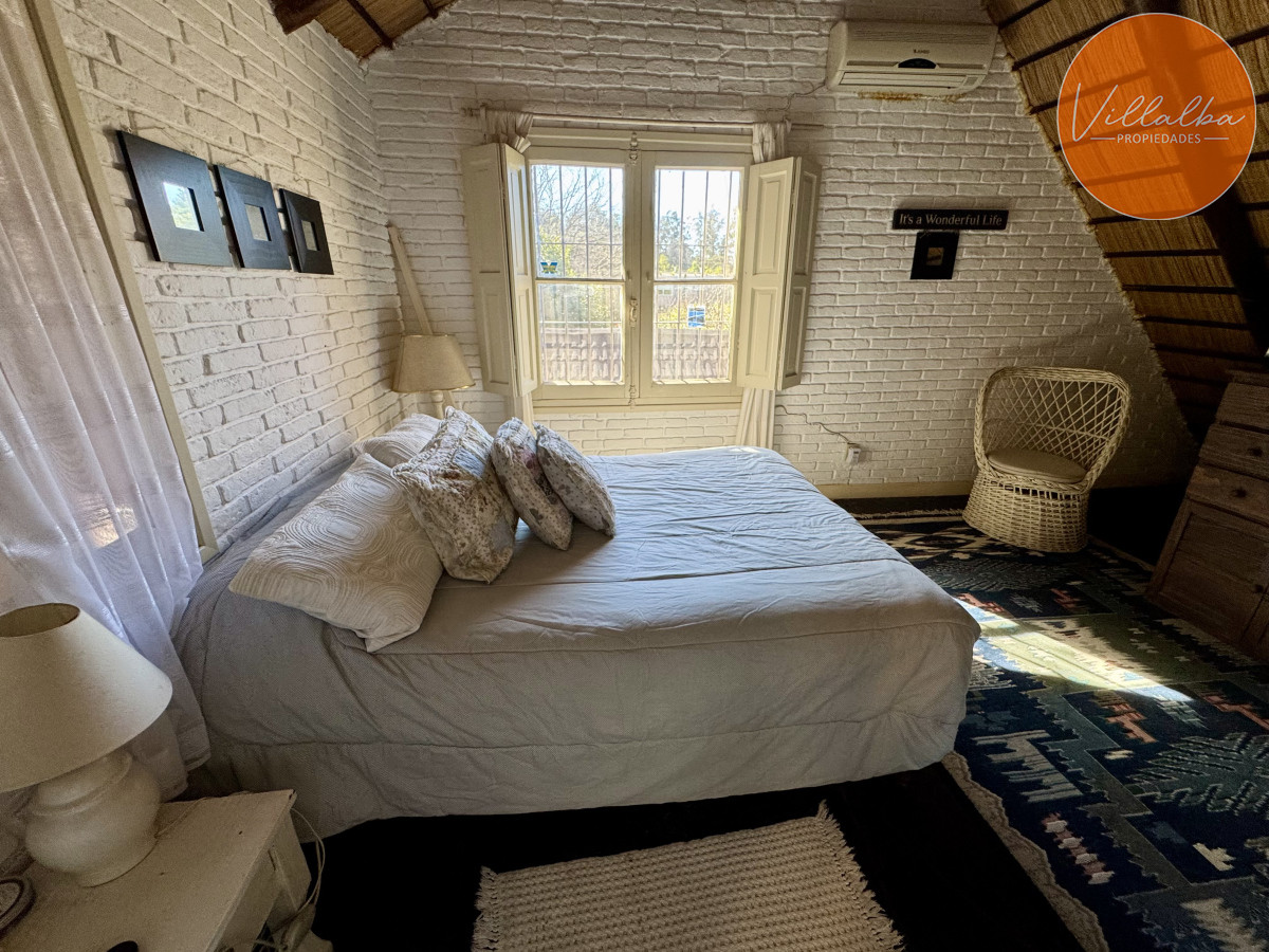 Apartamento ID.3753 - Encantadora casa en venta con piscina a pocos metros del mar 