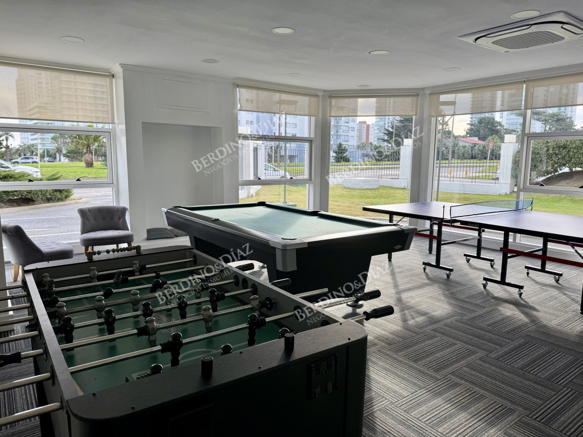 Apartamento ID.2986 - Apartamento en venta con vista al mar y buena entrada de sol 